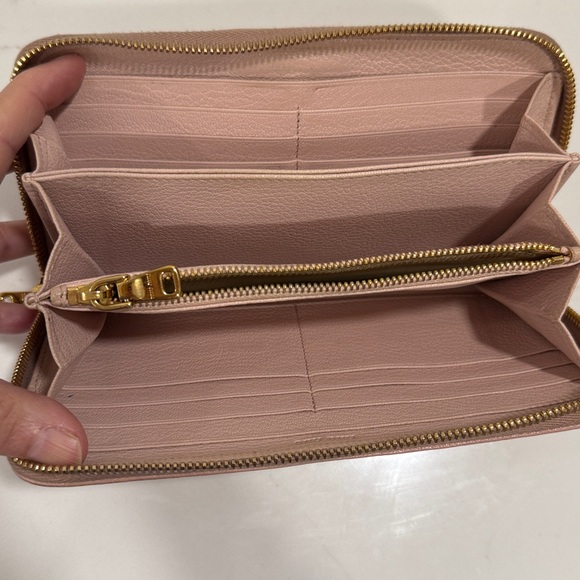 Miu Miu Blush Pink Leather Wallet with Bow - Picture 6 of 7